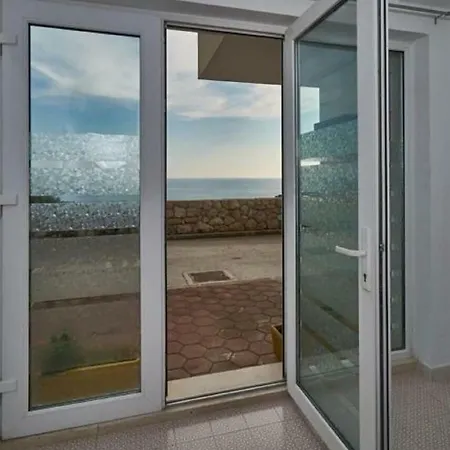 Ranieri Kono Apartmán *